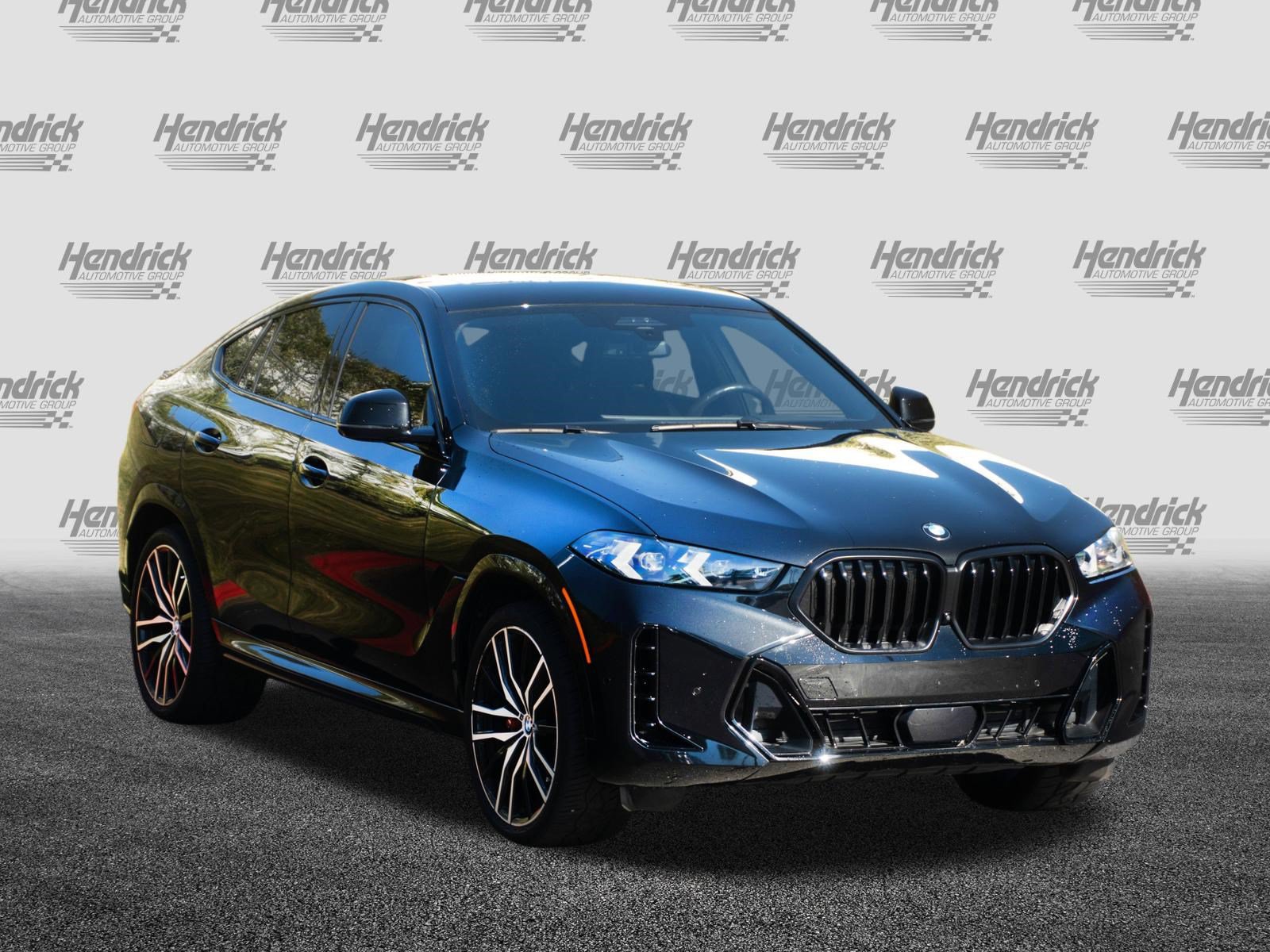 Certified 2024 BMW X6 xDrive40i w/ Executive Package AWD/4WD image 2
