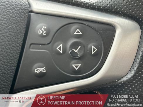 Used 2024 GMC Terrain SLE w/ Driver Convenience Package image 10