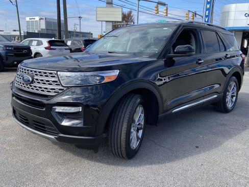 Used 2022 Ford Explorer Limited w/ Equipment Group 301A image 26