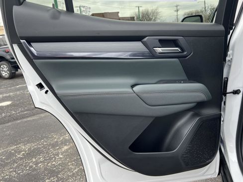 New 2026 GMC Terrain AT4 image 17