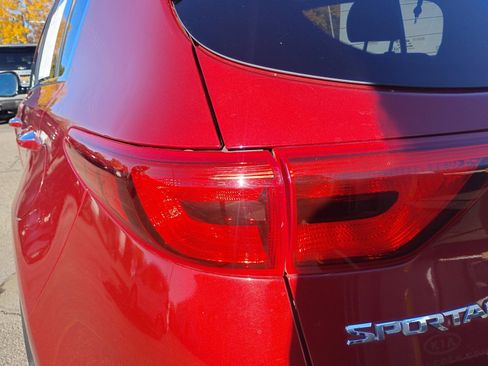 Used 2017 Kia Sportage EX w/ EX Premium Package image 19