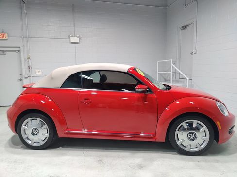Used 2015 Volkswagen Beetle 1.8T FWD image 6