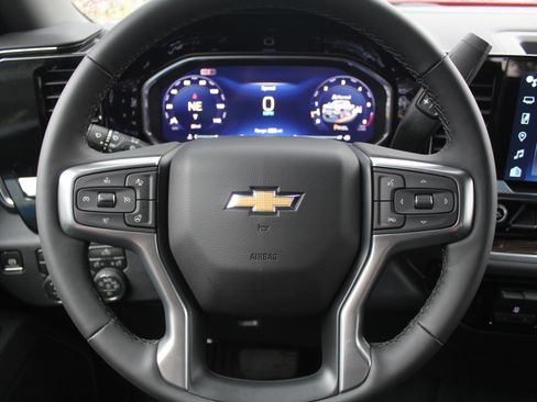 New 2026 Chevrolet Silverado 2500 LT w/ Convenience Package AWD/4WD image 11