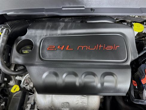 Used 2022 Jeep Compass Latitude w/ Sun and Sound Group image 39