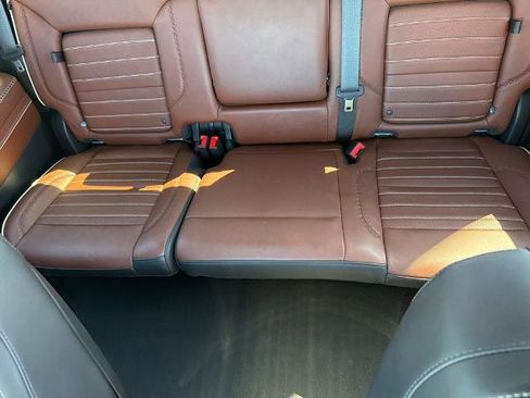 Used 2024 GMC Sierra 2500 Denali Ultimate image 15