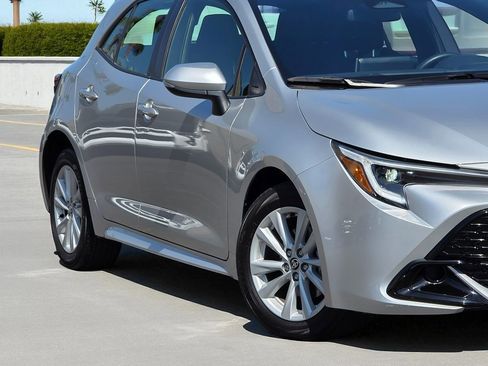 Used 2024 Toyota Corolla SE image 3