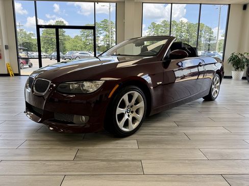 Used 2009 BMW 335i Convertible RWD image 3