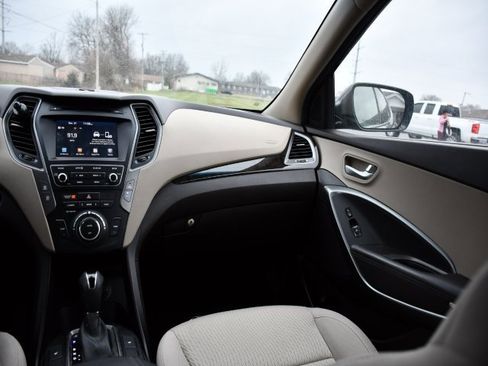 Used 2018 Hyundai Santa Fe Sport w/ 2.4L Value Package 02 image 16