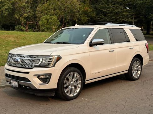 Used 2018 Ford Expedition Platinum AWD/4WD image 1