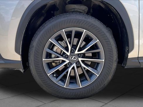 Used 2024 Lexus NX 250 FWD w/ Towing Package (2000 Lbs) image 9