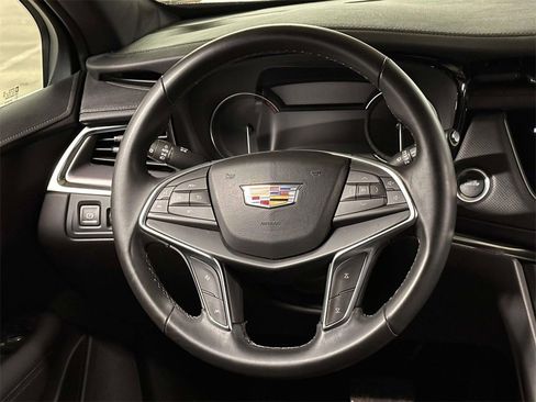 Used 2024 Cadillac XT5 Luxury image 18