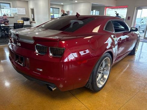 Used 2010 Chevrolet Camaro SS w/ RS Package RWD image 6
