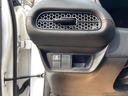 Certified 2025 Honda HR-V Sport image 20