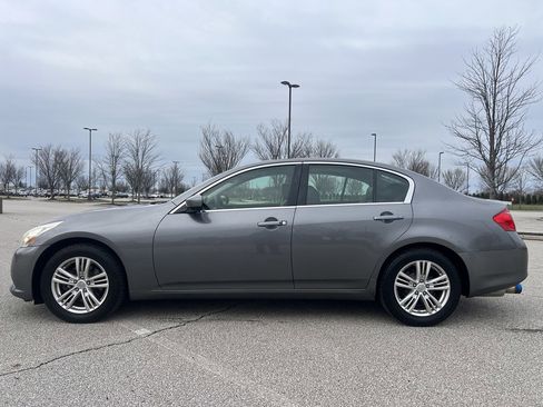 Used 2012 INFINITI G37 w/ Premium Pkg image 2