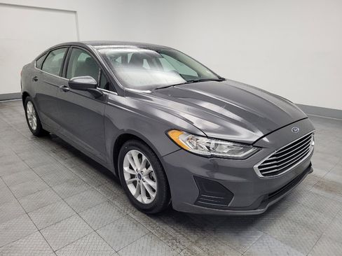 Used 2020 Ford Fusion SE image 13