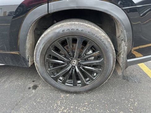 Used 2024 Toyota Highlander XSE image 15