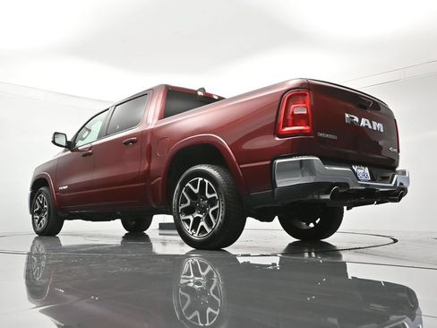 Used 2025 RAM 1500 Laramie AWD/4WD image 42