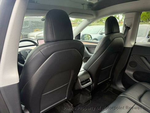 Used 2023 Tesla Model Y Long Range image 12