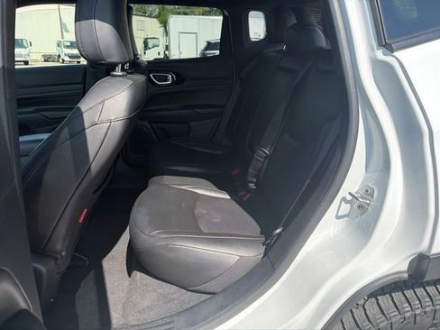 Used 2025 Jeep Compass Trailhawk AWD/4WD image 29