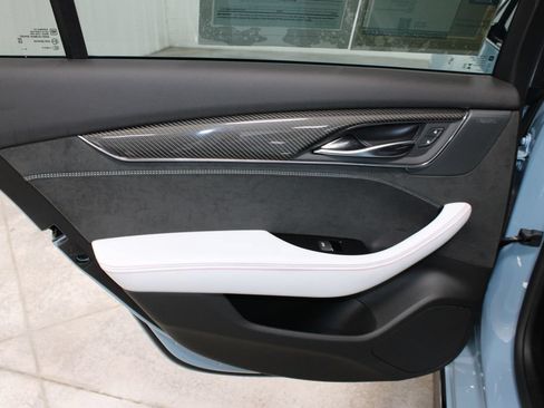 Used 2025 Cadillac CT5 V Blackwing w/ Carbon Fiber 1 Package RWD image 23