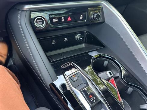 Certified 2025 Audi Q5 Premium Plus w/ Premium Plus AWD/4WD image 30