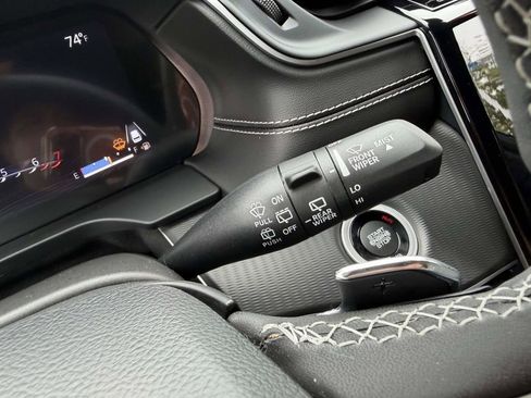 Used 2023 Jeep Grand Cherokee Altitude AWD/4WD image 39