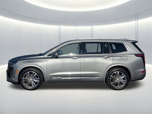 Used 2023 Cadillac XT6 Premium Luxury image 8