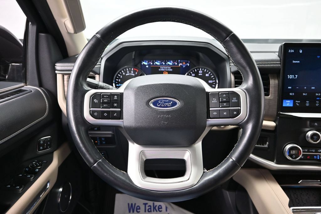 Used 2024 Ford Expedition Limited AWD/4WD image 26