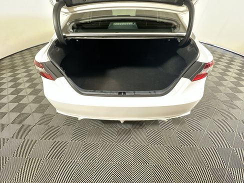 Used 2024 Toyota Camry SE w/ Convenience Package FWD image 31