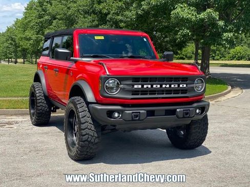Used 2023 Ford Bronco Black Diamond AWD/4WD image 1
