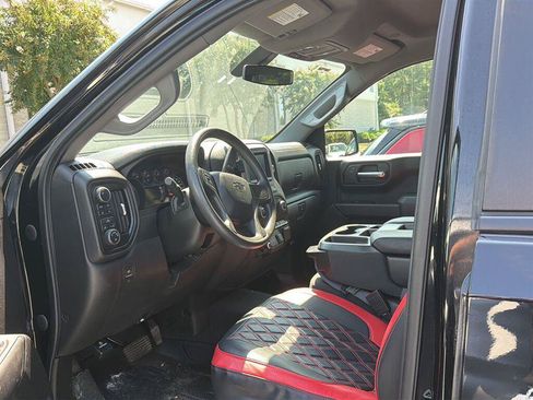Used 2022 Chevrolet Silverado 1500 Custom Trail Boss AWD/4WD image 6