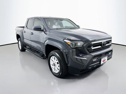 Certified 2025 Toyota Tacoma SR5 image 3