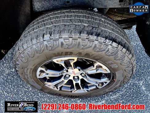 Used 2025 GMC Canyon AT4 image 44