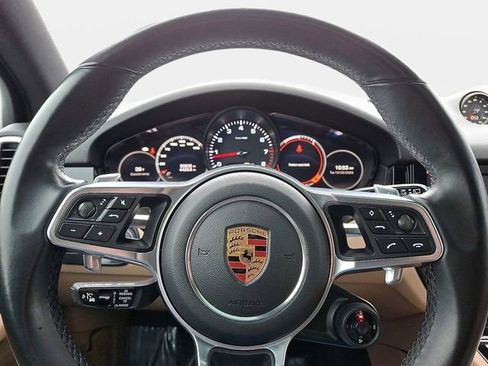 Used 2019 Porsche Cayenne image 23