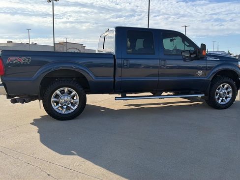 Used 2015 Ford F250 Lariat w/ Lariat Ultimate Package AWD/4WD image 25