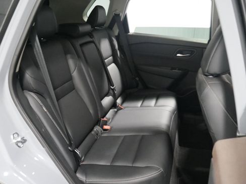 Used 2023 Nissan Rogue SL image 16