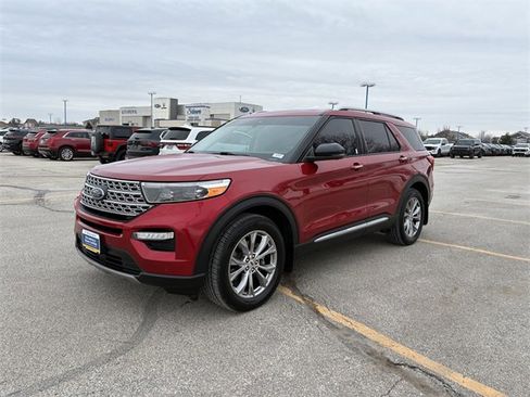Certified 2021 Ford Explorer Limited w/ Equipment Group 301A image 9