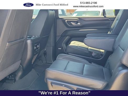 Used 2024 Chevrolet Suburban Z71 w/ Luxury Package AWD/4WD image 25