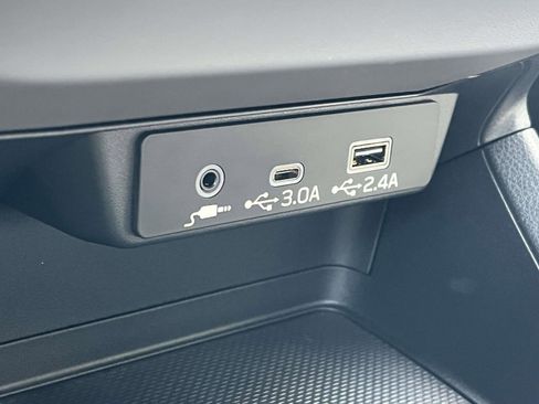 New 2025 Subaru Crosstrek 2.0i Premium image 12