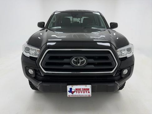 Used 2023 Toyota Tacoma SR5 RWD image 3