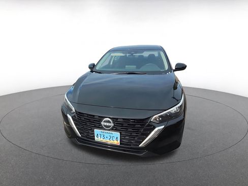 Used 2025 Nissan Sentra SV image 3