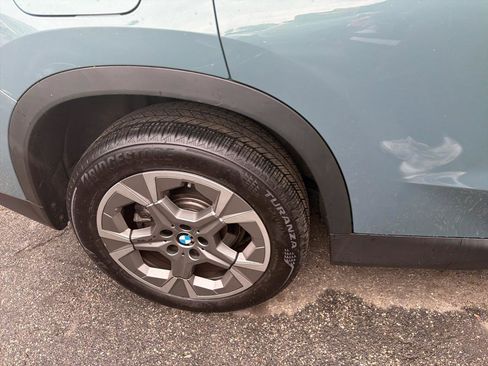 Used 2023 BMW X1 xDrive28i w/ Convenience Package AWD/4WD image 5