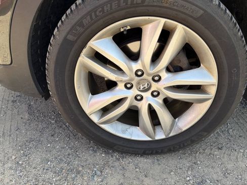Used 2013 Hyundai Santa Fe Sport 2.0T AWD/4WD image 9