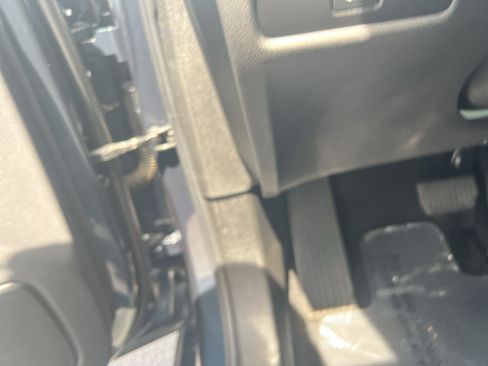 Used 2024 Volvo S60 B5 Core FWD image 18