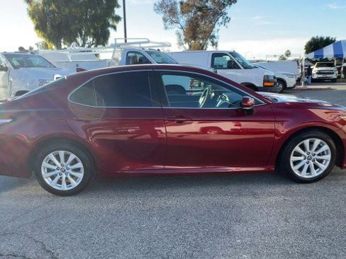 Used 2019 Toyota Camry LE w/ Convenience Package image 9