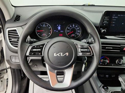 Used 2023 Kia Seltos LX image 13