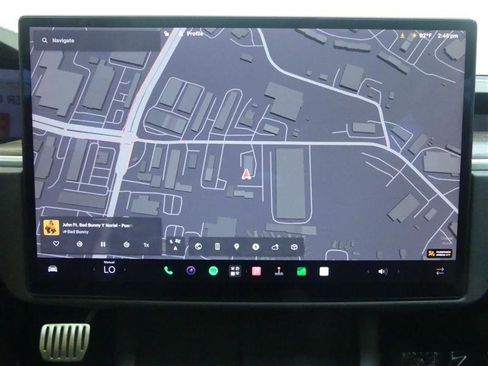 Used 2022 Tesla Model S AWD/4WD image 10