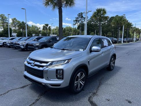 Used 2025 Mitsubishi Outlander Sport SE AWD/4WD image 5
