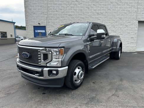Used 2022 Ford F350 Lariat w/ Lariat Ultimate Package AWD/4WD image 1