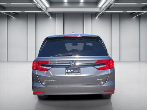 Used 2023 Honda Odyssey Elite image 5